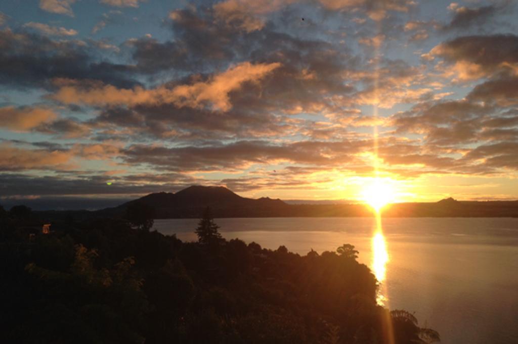 Serenity On Wakeman Taupo Exterior photo