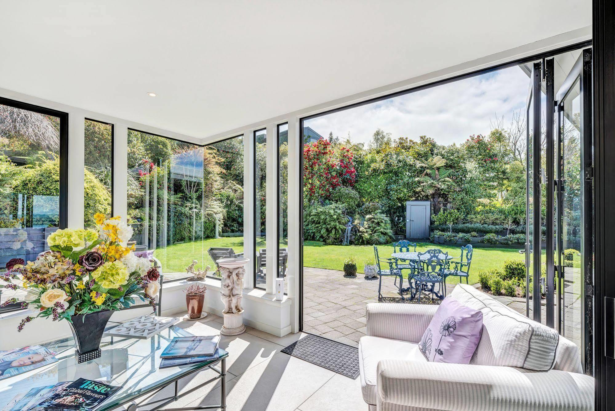 Serenity On Wakeman Taupo Exterior photo