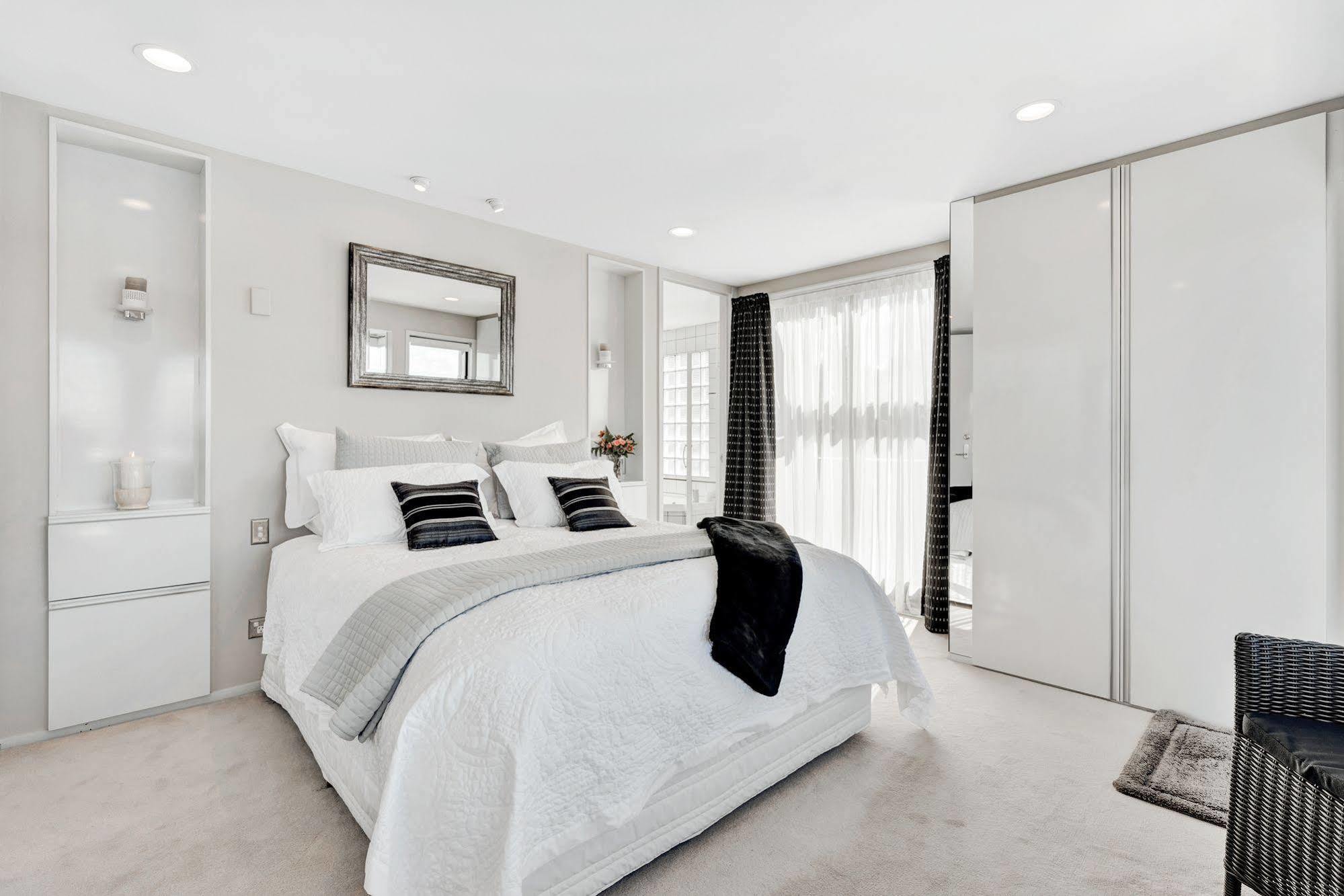 Serenity On Wakeman Taupo Exterior photo